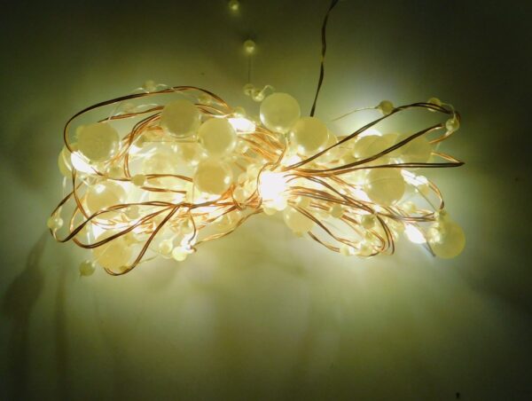 Lampki LED 2,3 m perełki na baterie - obrazek 2