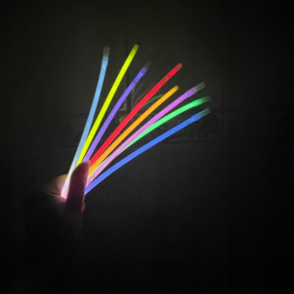 Pałeczki fluorescencyjne dla dzieci 50 szt. opaski na imprezę - obrazek 5