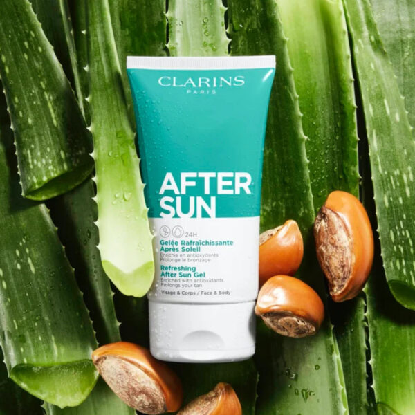Clarins kojący żel po opalaniu do twarzy i ciała 150ml - obrazek 2